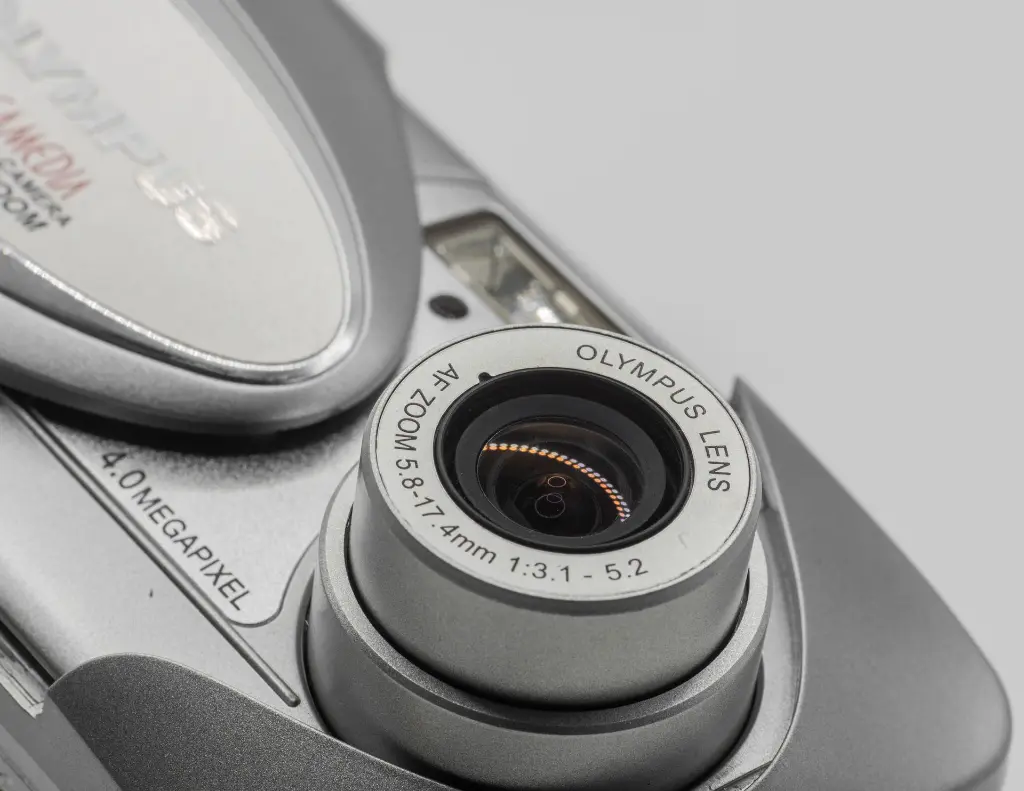 Olylmpus C-460 + PT-02117.webp