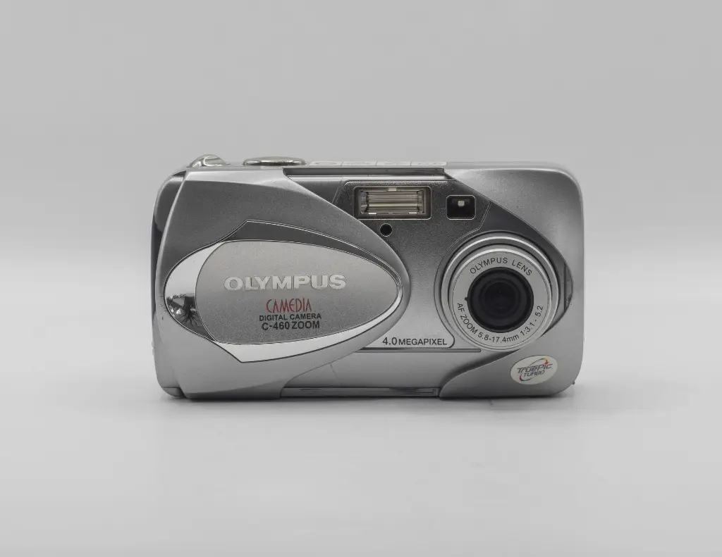 Olylmpus C-460 + PT-0211.webp