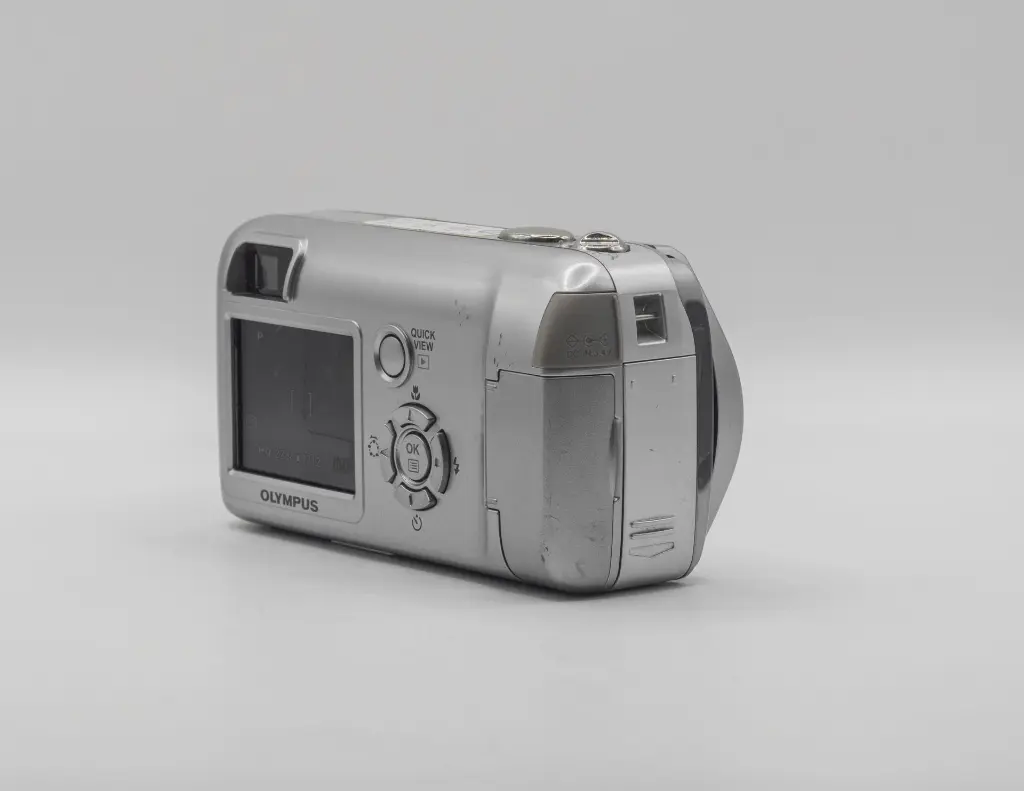 Olylmpus C-460 + PT-0214.webp