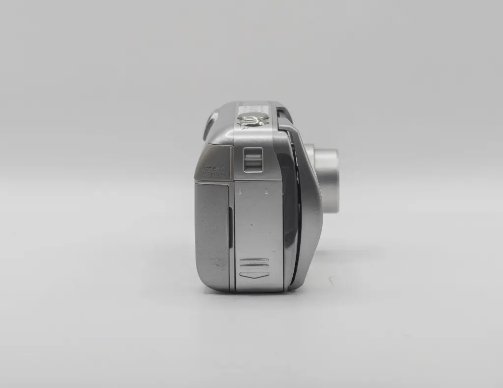 Olylmpus C-460 + PT-0213.webp