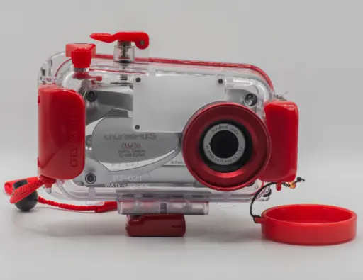 Olympus C-460 + Waterproof PT-021